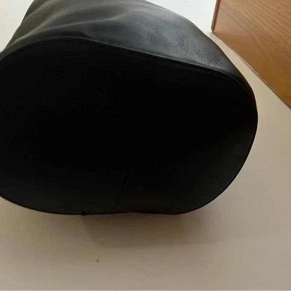 Jcrew Berkeley Bucket Bag - Picture 5 of 7